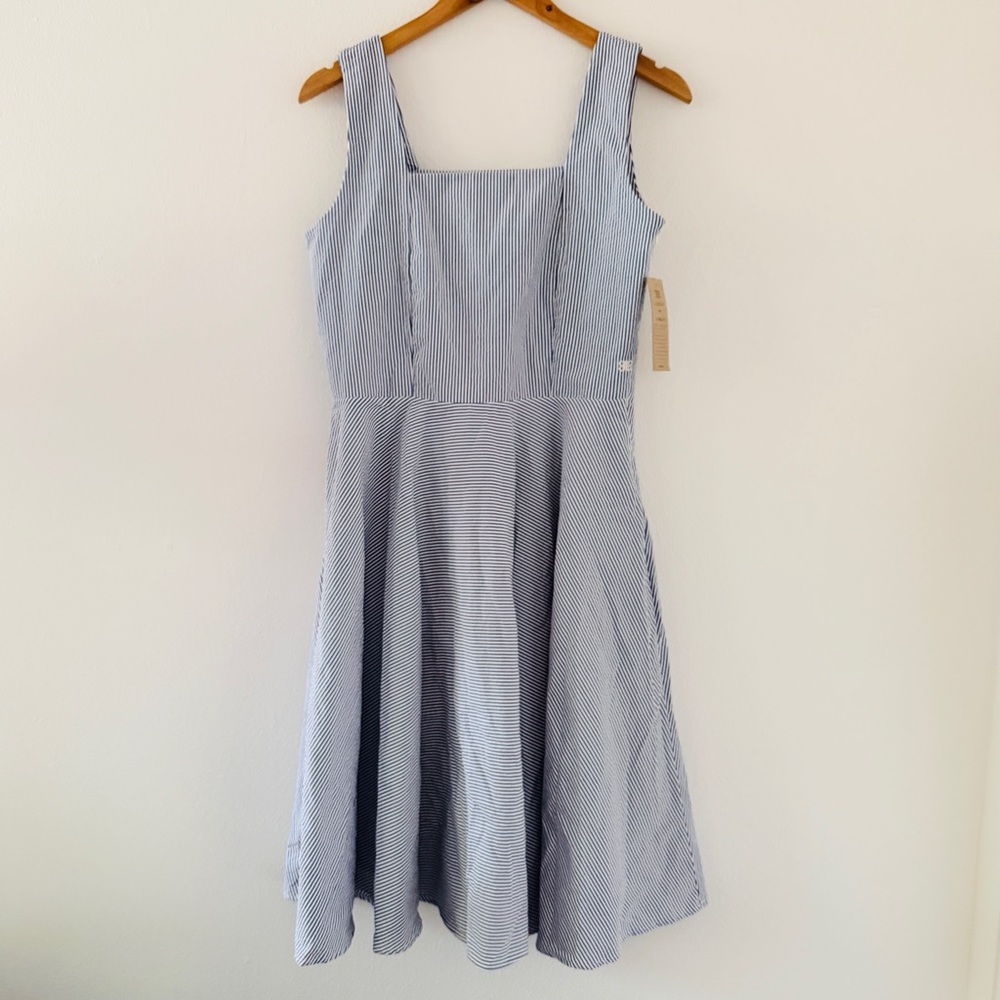 NWT Albion Fit - The Sonata Dress in Navy Seersucker Stripe - Picture 5 of 7